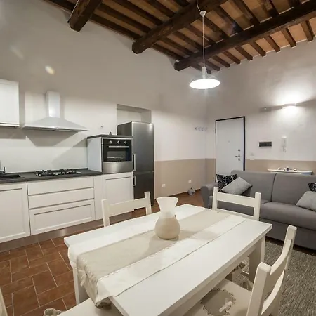 Ferienhaus La Dimora Nel Castello